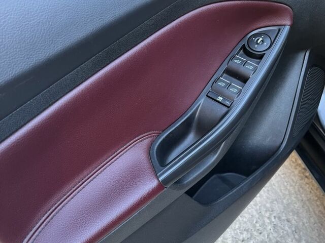 Серый Форд Фокус, объемом двигателя 2 л и пробегом 177 тыс. км за 7900 $, фото 14 на Automoto.ua