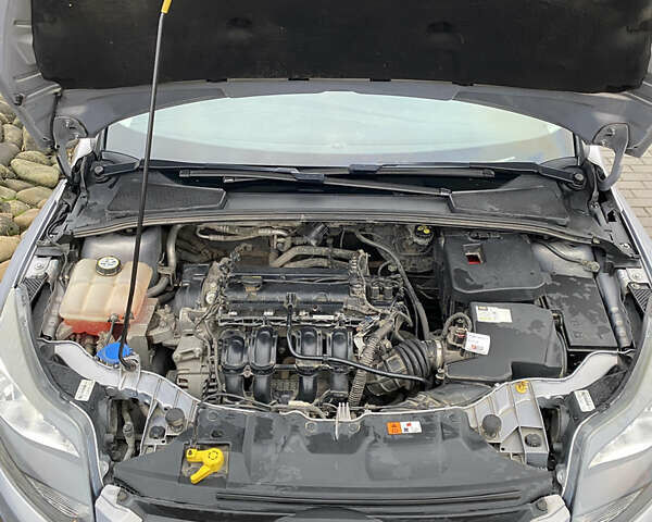 Серый Форд Фокус, объемом двигателя 1.6 л и пробегом 178 тыс. км за 7600 $, фото 33 на Automoto.ua