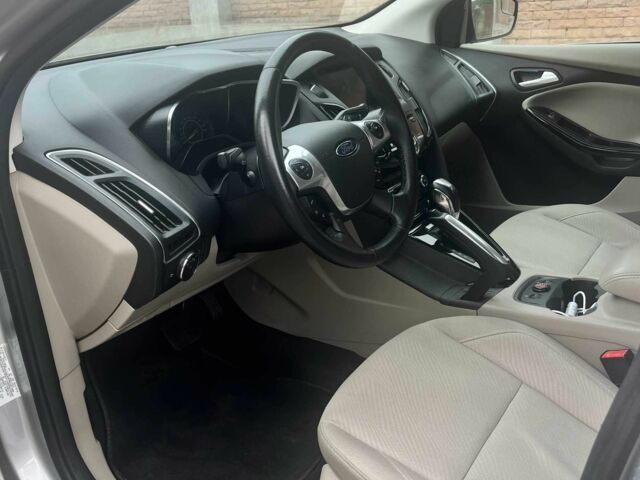 Сірий Форд Фокус, об'ємом двигуна 0 л та пробігом 78 тис. км за 5704 $, фото 8 на Automoto.ua