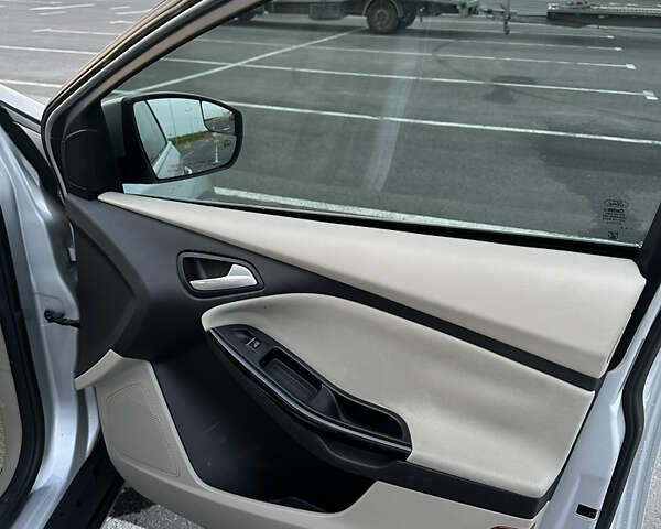 Серый Форд Фокус, объемом двигателя 0 л и пробегом 87 тыс. км за 8200 $, фото 33 на Automoto.ua