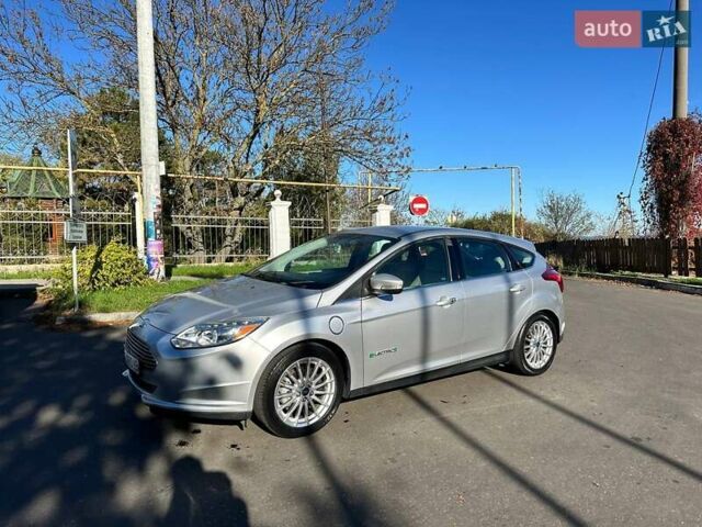 Форд Фокус 2012 у Одесі на Automoto.ua Сірий Форд Фокус, об'ємом двигуна 0 л та пробігом 75 тис. км за 6900 $, фото 10 на Automoto.ua