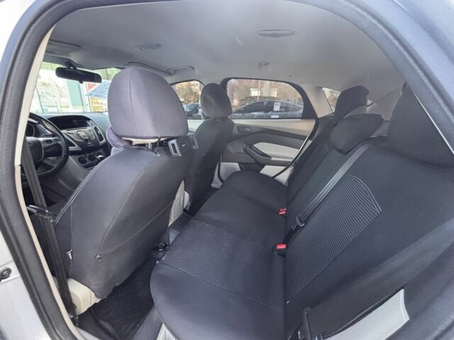 Форд Фокус 2012 у Полтаві на Automoto.ua Сірий Форд Фокус, об'ємом двигуна 2 л та пробігом 277 тис. км за 5700 $, фото 15 на Automoto.ua