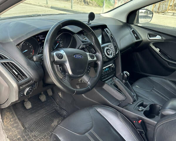 Серый Форд Фокус, объемом двигателя 2 л и пробегом 160 тыс. км за 7300 $, фото 7 на Automoto.ua