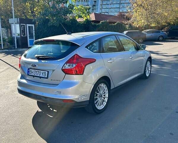 Форд Фокус 2012 у Одесі на Automoto.ua Сірий Форд Фокус, об'ємом двигуна 0 л та пробігом 75 тис. км за 6900 $, фото 3 на Automoto.ua