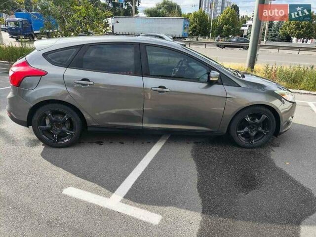 Серый Форд Фокус, объемом двигателя 2 л и пробегом 250 тыс. км за 7000 $, фото 8 на Automoto.ua