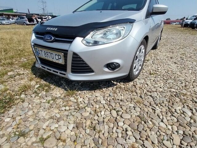 Сірий Форд Фокус, об'ємом двигуна 2 л та пробігом 260 тис. км за 5900 $, фото 4 на Automoto.ua