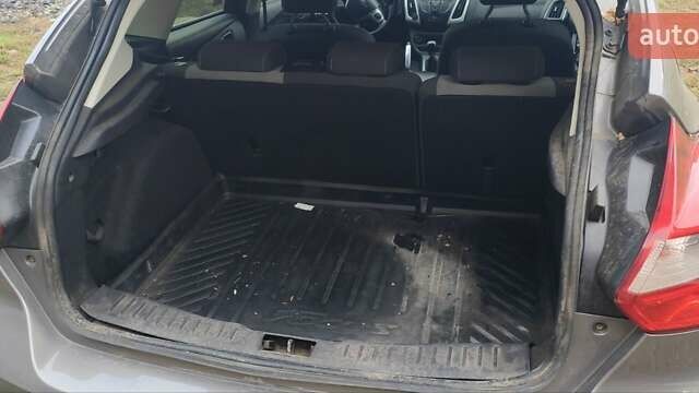 Серый Форд Фокус, объемом двигателя 1.6 л и пробегом 250 тыс. км за 6650 $, фото 20 на Automoto.ua