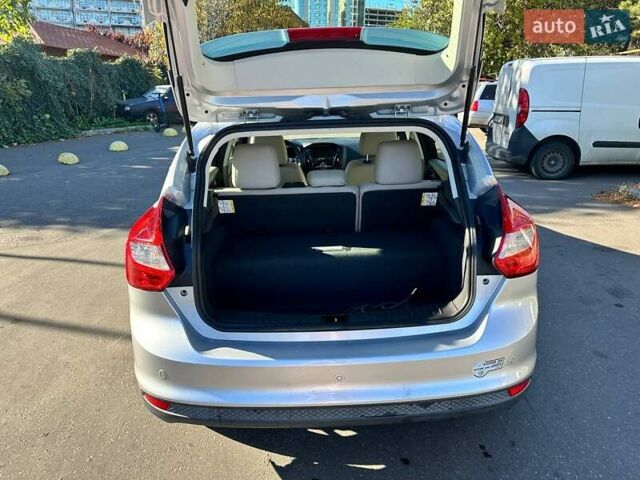 Форд Фокус 2012 у Одесі на Automoto.ua Сірий Форд Фокус, об'ємом двигуна 0 л та пробігом 75 тис. км за 6900 $, фото 6 на Automoto.ua