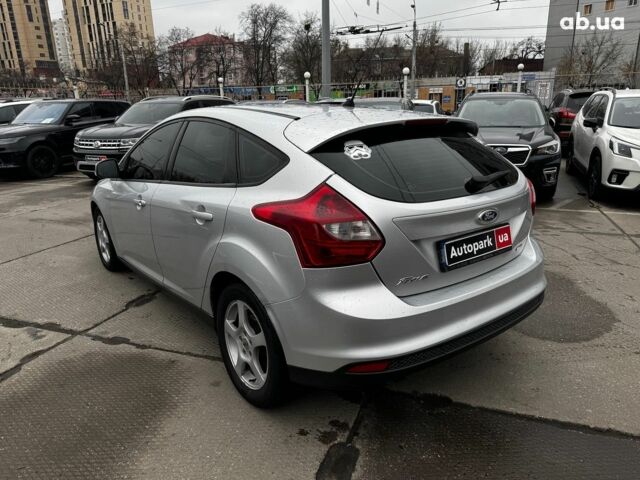 Серый Форд Фокус, объемом двигателя 1.6 л и пробегом 198 тыс. км за 7290 $, фото 3 на Automoto.ua