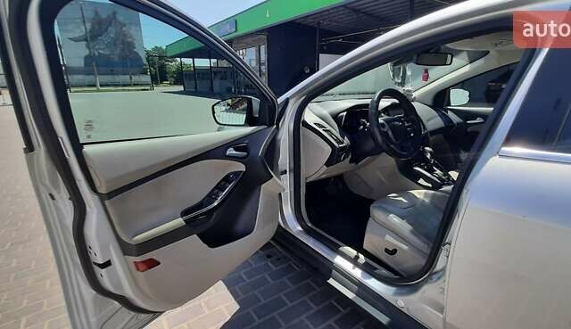 Серый Форд Фокус, объемом двигателя 0 л и пробегом 93 тыс. км за 5700 $, фото 7 на Automoto.ua