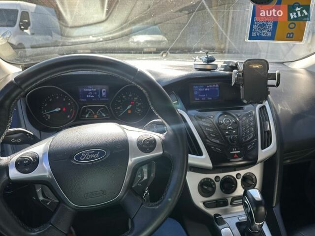 Сірий Форд Фокус, об'ємом двигуна 2 л та пробігом 235 тис. км за 6800 $, фото 11 на Automoto.ua