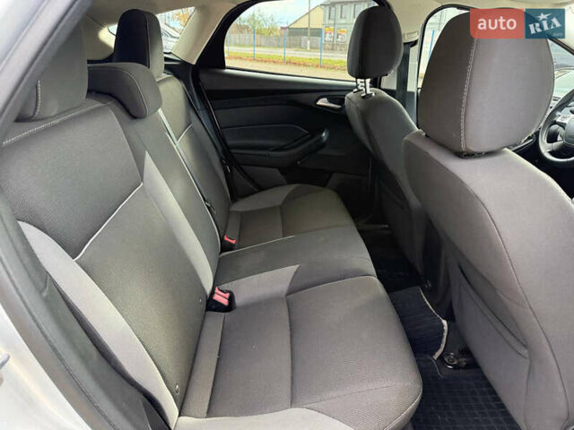 Серый Форд Фокус, объемом двигателя 2 л и пробегом 131 тыс. км за 6700 $, фото 24 на Automoto.ua