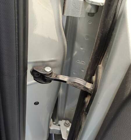 Сірий Форд Фокус, об'ємом двигуна 1.6 л та пробігом 249 тис. км за 6900 $, фото 38 на Automoto.ua