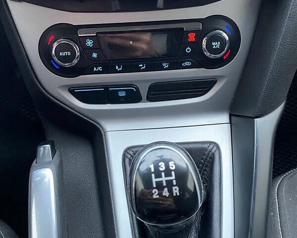 Серый Форд Фокус, объемом двигателя 1.6 л и пробегом 178 тыс. км за 7600 $, фото 26 на Automoto.ua