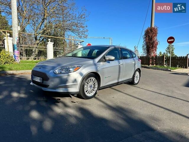 Форд Фокус 2012 у Одесі на Automoto.ua Сірий Форд Фокус, об'ємом двигуна 0 л та пробігом 75 тис. км за 6900 $, фото 13 на Automoto.ua