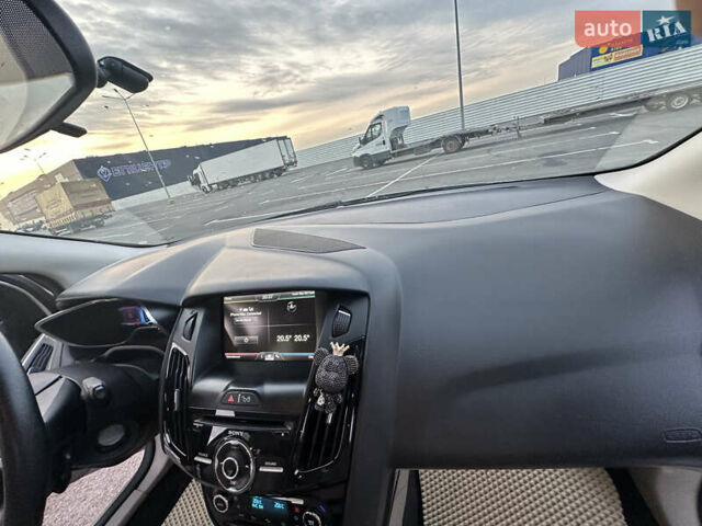 Сірий Форд Фокус, об'ємом двигуна 0 л та пробігом 87 тис. км за 8200 $, фото 39 на Automoto.ua