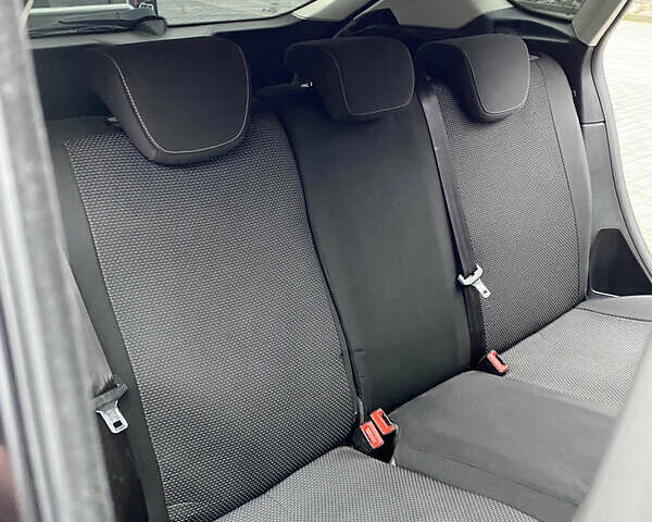 Серый Форд Фокус, объемом двигателя 1.6 л и пробегом 178 тыс. км за 7600 $, фото 17 на Automoto.ua