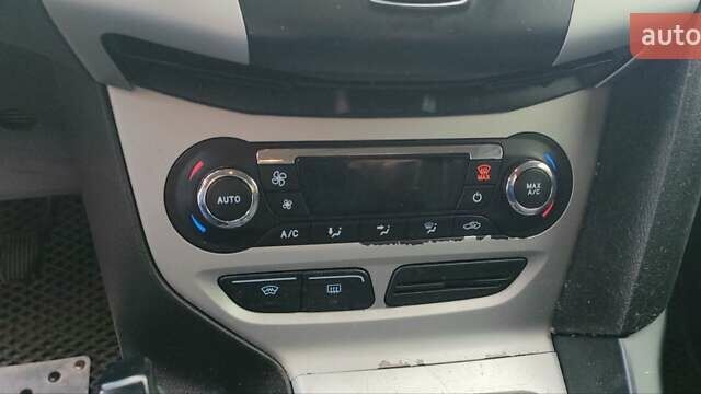 Серый Форд Фокус, объемом двигателя 1.6 л и пробегом 250 тыс. км за 6650 $, фото 24 на Automoto.ua