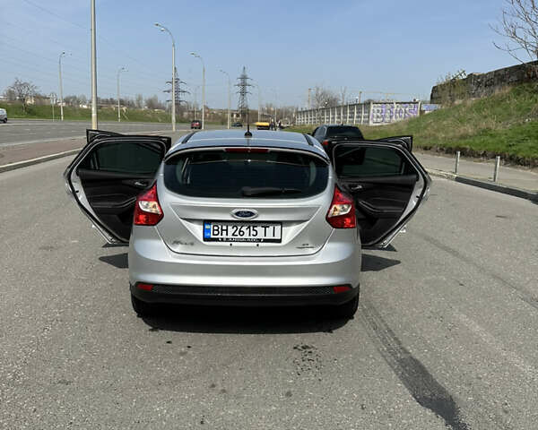 Серый Форд Фокус, объемом двигателя 2 л и пробегом 160 тыс. км за 7300 $, фото 11 на Automoto.ua