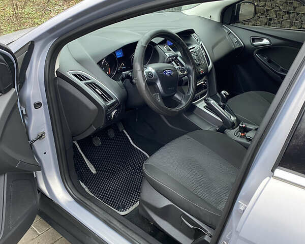 Серый Форд Фокус, объемом двигателя 1.6 л и пробегом 178 тыс. км за 7600 $, фото 13 на Automoto.ua