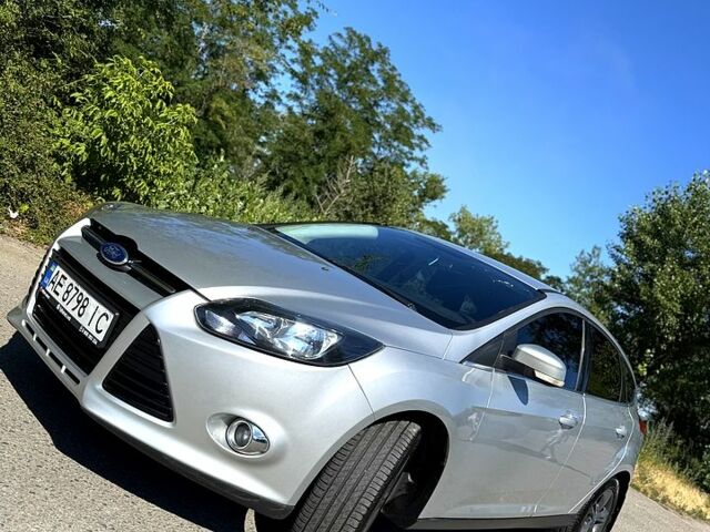 Сірий Форд Фокус, об'ємом двигуна 1.6 л та пробігом 239 тис. км за 8000 $, фото 4 на Automoto.ua