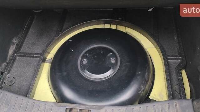 Серый Форд Фокус, объемом двигателя 1.6 л и пробегом 250 тыс. км за 6650 $, фото 23 на Automoto.ua