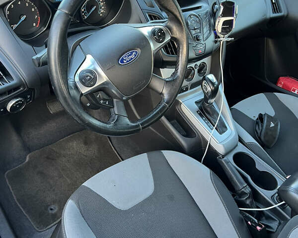 Серый Форд Фокус, объемом двигателя 2 л и пробегом 195 тыс. км за 6300 $, фото 19 на Automoto.ua