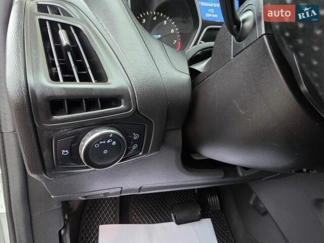 Серый Форд Фокус, объемом двигателя 2 л и пробегом 233 тыс. км за 6333 $, фото 25 на Automoto.ua