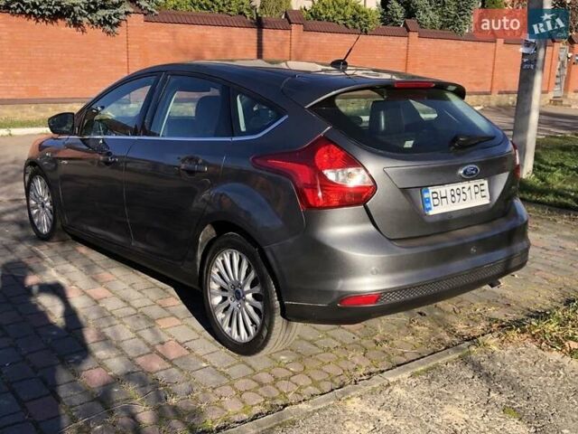 Серый Форд Фокус, объемом двигателя 2 л и пробегом 225 тыс. км за 5900 $, фото 5 на Automoto.ua