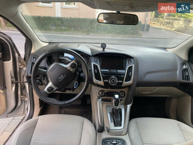 Форд Фокус 2012 у Золочів на Automoto.ua Сірий Форд Фокус, об'ємом двигуна 2.02 л та пробігом 146 тис. км за 7400 $, фото 7 на Automoto.ua