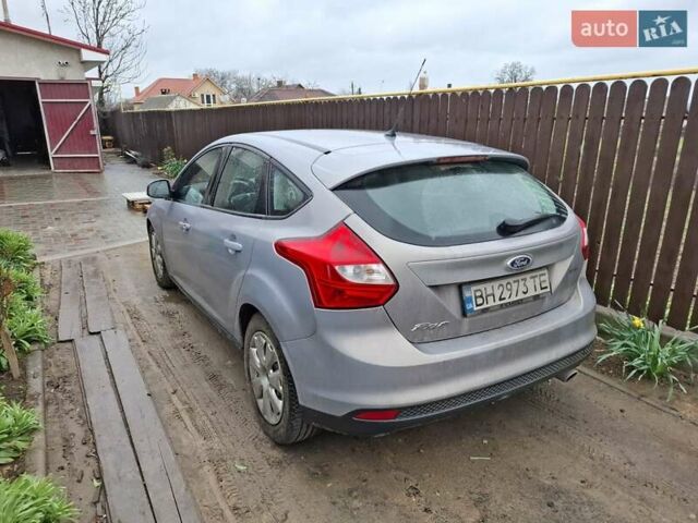 Серый Форд Фокус, объемом двигателя 2 л и пробегом 155 тыс. км за 8000 $, фото 2 на Automoto.ua