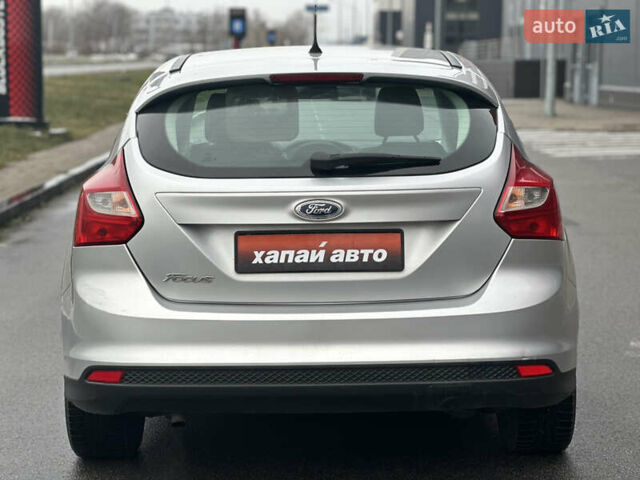 Сірий Форд Фокус, об'ємом двигуна 1.6 л та пробігом 249 тис. км за 7400 $, фото 4 на Automoto.ua