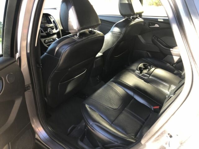 Форд Фокус 2012 в Червонограде на Automoto.ua Серый Форд Фокус, объемом двигателя 2 л и пробегом 225 тыс. км за 5900 $, фото 22 на Automoto.ua