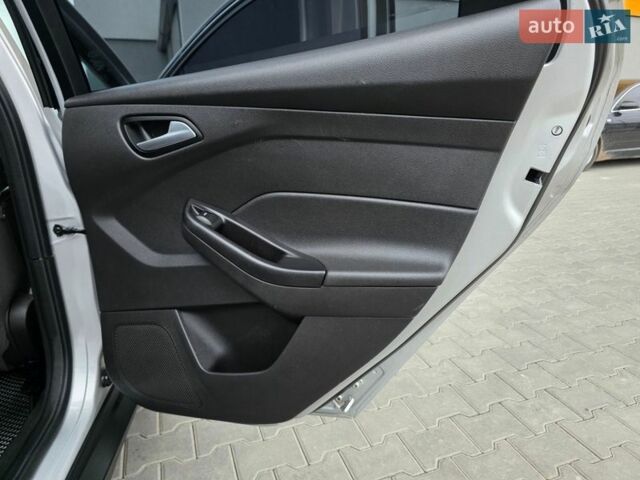 Серый Форд Фокус, объемом двигателя 2 л и пробегом 233 тыс. км за 6333 $, фото 60 на Automoto.ua
