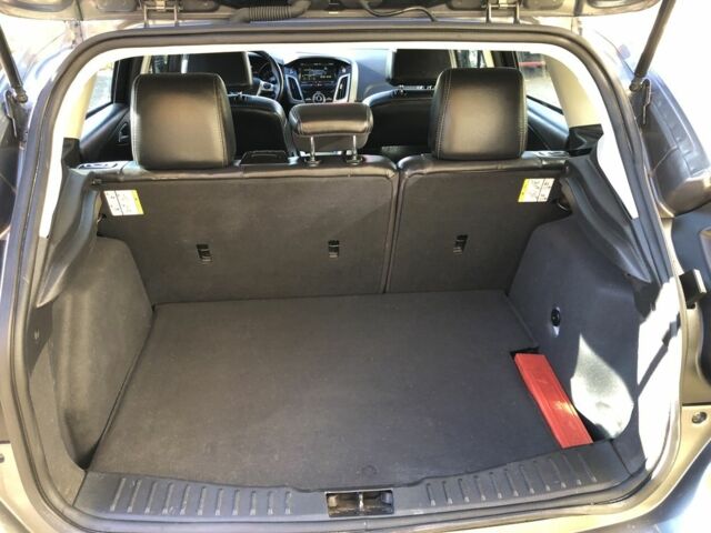 Форд Фокус 2012 в Червонограде на Automoto.ua Серый Форд Фокус, объемом двигателя 2 л и пробегом 225 тыс. км за 5900 $, фото 19 на Automoto.ua