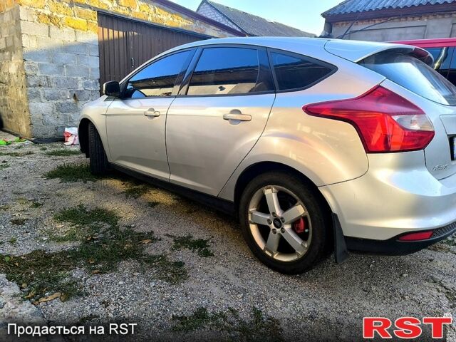 Сірий Форд Фокус, об'ємом двигуна 1.6 л та пробігом 0 тис. км за 6500 $, фото 4 на Automoto.ua