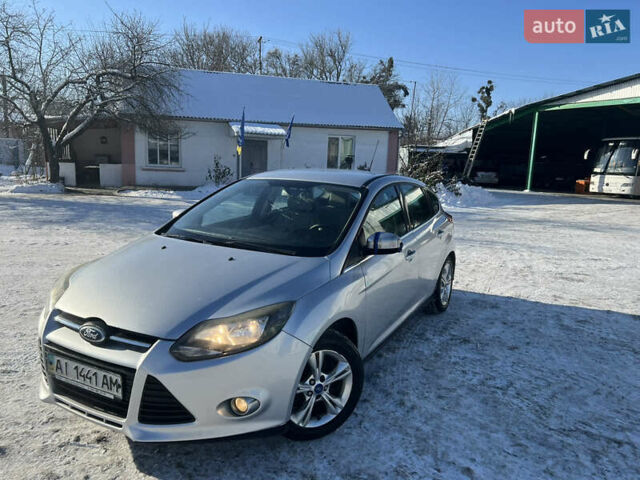 Серый Форд Фокус, объемом двигателя 1.6 л и пробегом 338 тыс. км за 4550 $, фото 1 на Automoto.ua