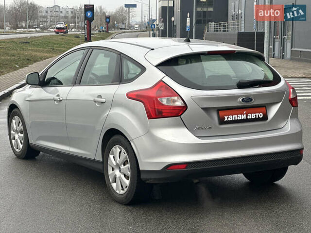Сірий Форд Фокус, об'ємом двигуна 1.6 л та пробігом 249 тис. км за 7400 $, фото 5 на Automoto.ua