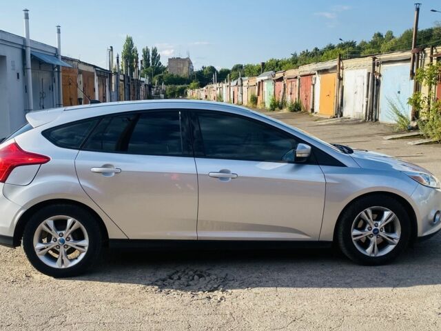 Сірий Форд Фокус, об'ємом двигуна 2 л та пробігом 130 тис. км за 6950 $, фото 4 на Automoto.ua