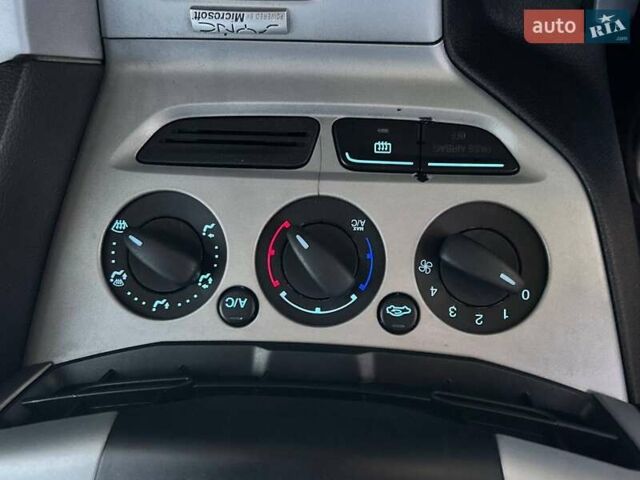 Форд Фокус 2013 в Одессе на Automoto.ua Серый Форд Фокус, объемом двигателя 2 л и пробегом 159 тыс. км за 7200 $, фото 23 на Automoto.ua