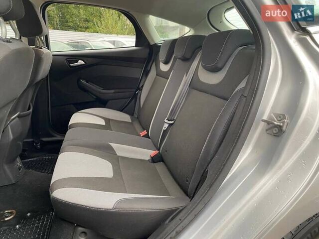 Серый Форд Фокус, объемом двигателя 1.6 л и пробегом 199 тыс. км за 6490 $, фото 9 на Automoto.ua
