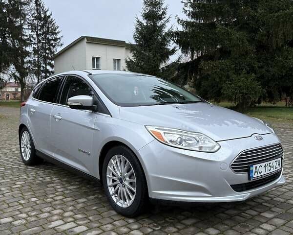 Серый Форд Фокус, объемом двигателя 0 л и пробегом 131 тыс. км за 7500 $, фото 2 на Automoto.ua