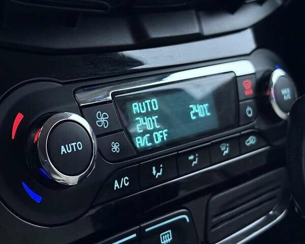 Серый Форд Фокус, объемом двигателя 0 л и пробегом 131 тыс. км за 7500 $, фото 28 на Automoto.ua