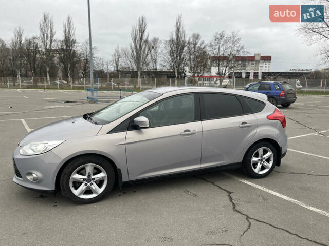 Серый Форд Фокус, объемом двигателя 1 л и пробегом 164 тыс. км за 7000 $, фото 2 на Automoto.ua