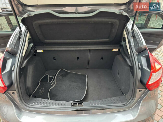 Серый Форд Фокус, объемом двигателя 2 л и пробегом 178 тыс. км за 6450 $, фото 25 на Automoto.ua
