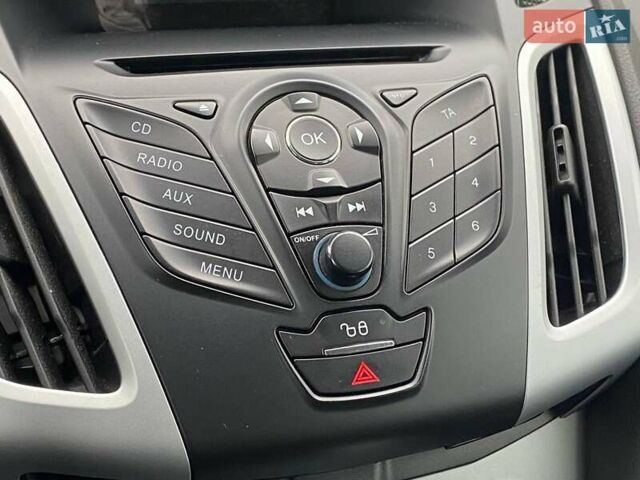 Серый Форд Фокус, объемом двигателя 1.6 л и пробегом 199 тыс. км за 6490 $, фото 16 на Automoto.ua