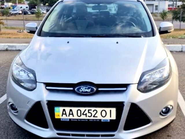 Сірий Форд Фокус, об'ємом двигуна 1 л та пробігом 175 тис. км за 6100 $, фото 1 на Automoto.ua