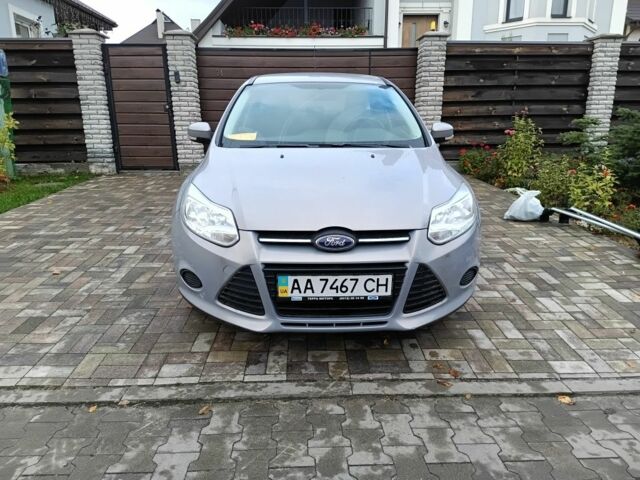 Форд Фокус 2013 у Ирпене на Automoto.ua Сірий Форд Фокус, об'ємом двигуна 1 л та пробігом 156 тис. км за 8200 $, фото 13 на Automoto.ua