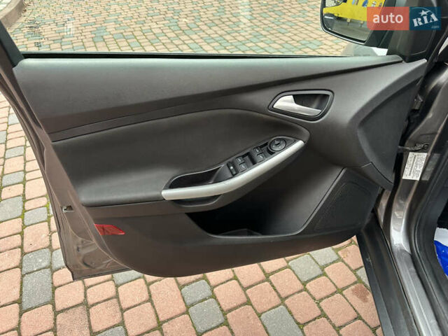 Серый Форд Фокус, объемом двигателя 2 л и пробегом 178 тыс. км за 6450 $, фото 72 на Automoto.ua