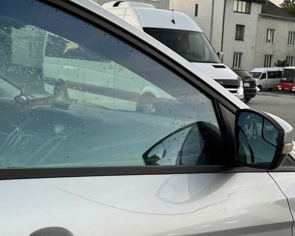 Форд Фокус 2013 у Львові на Automoto.ua Сірий Форд Фокус, об'ємом двигуна 2 л та пробігом 128 тис. км за 8000 $, фото 14 на Automoto.ua